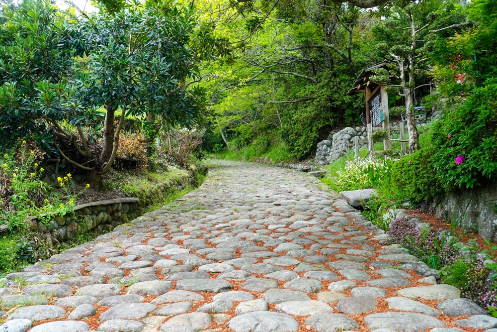 Stone pavement of the old Tokaido-way Kanayazaka-hill